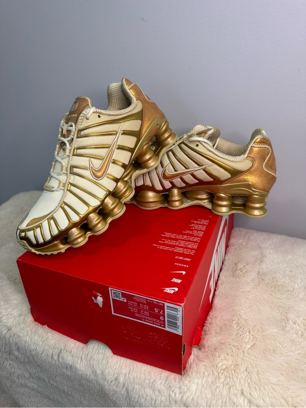 Nike Shox TL "Coconut Milk/Metallic Gold